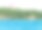 伊斯坦布尔/土耳其-博斯普鲁斯海峡海岸的土耳其国旗、船舶和住宅建筑。从游轮上拍摄的照片。图片下载