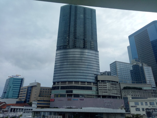 泗水市的多层建筑图片下载