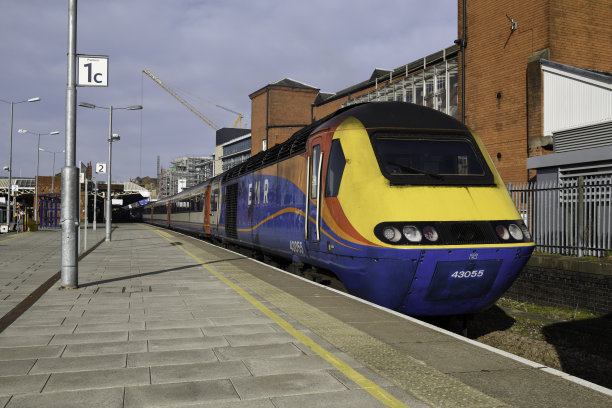 冠状病毒空城街道诺丁汉，英国。图片下载