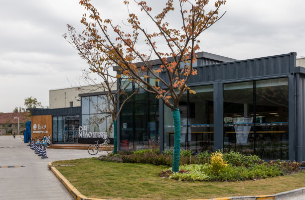 复旦大学邯郸校区菜鸟站的包裹递送和取件图片下载