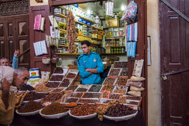 摩洛哥，Fes:非洲，摩洛哥，Fes，典型的古麦地那街头市场图片下载