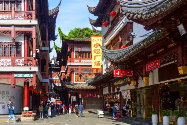 中国上海豫园地区的中式历史建筑。老上海街图片下载
