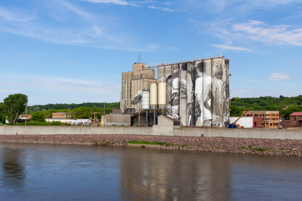 曼卡托筒仓艺术壁画图片下载