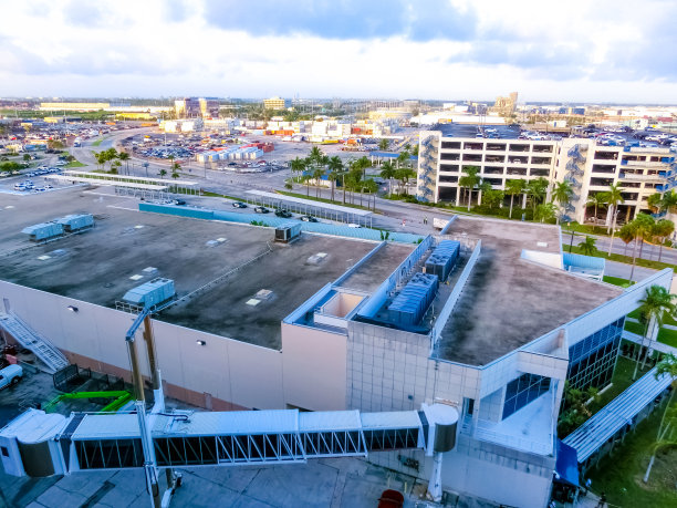 从埃弗格莱兹港的游轮上看到的景色图片下载