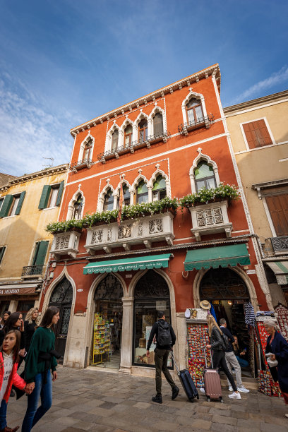 意大利威尼斯——古老的房子和纪念品商店图片下载