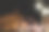 街道桥附近的祗园区在晚上灯火通明的建筑物和汽车交通出租车在晚上图片下载
