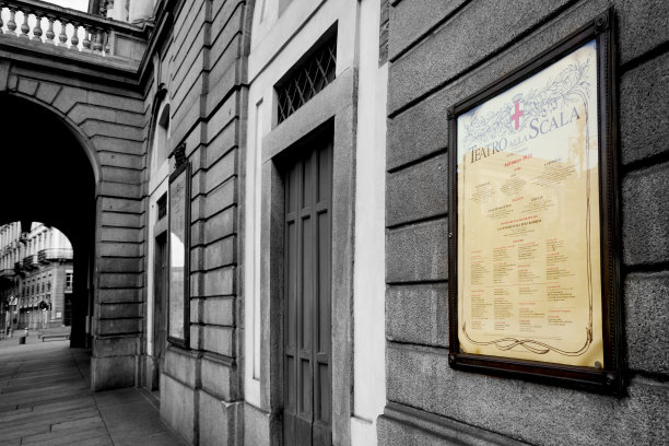 黑白照片Teatro真主安拉Scala。老纸。意大利米兰,22.08.2020图片下载