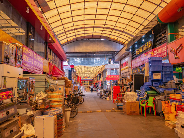 中国广东省广州市南天国际酒店用品批发市场。图片下载