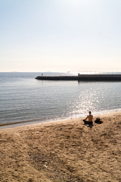 卡德博斯坦图片下载