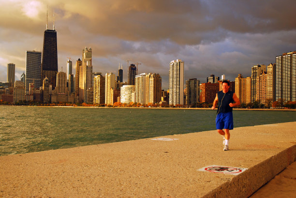 沿着芝加哥海滨跑图片下载
