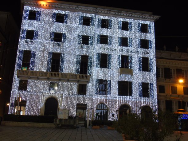 大流行期间的圣诞城市图片下载