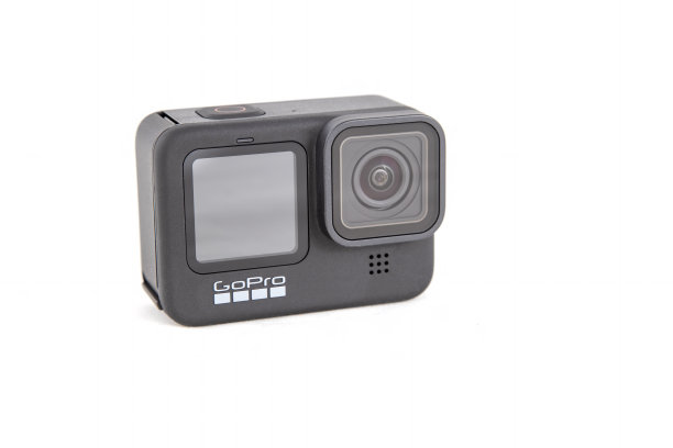 莫斯科，俄罗斯- 2020年11月20日:新的旗舰行动相机gopro英雄9孤立图片下载