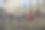快乐的男孩们互相泼水。图片下载