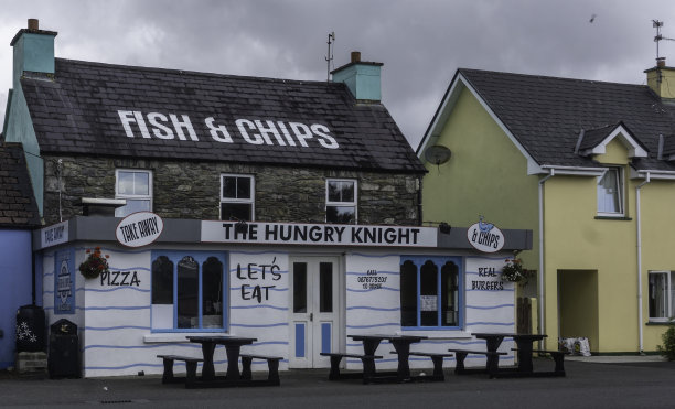爱尔兰克里郡斯尼姆的炸鱼薯条餐厅。图片下载