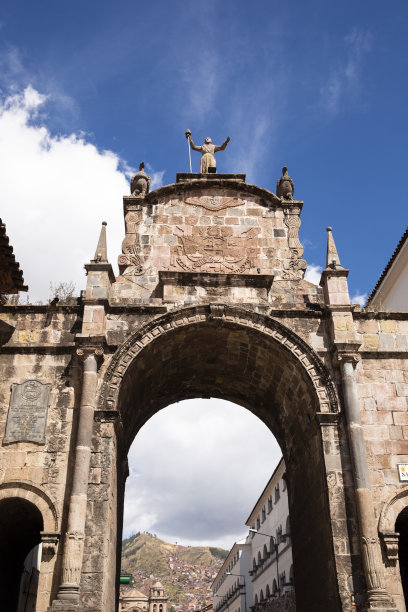 秘鲁库斯科的方舟图片。秘鲁安第斯山脉的带有宗教图案的殖民建筑。图片下载