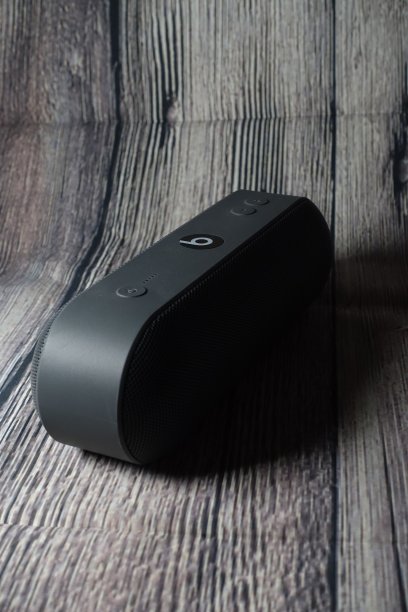 灰色Beats Pill无线扬声器图片下载