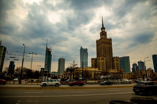 文化科学宫是华沙市中心一座不寻常的摩天大楼。图片下载