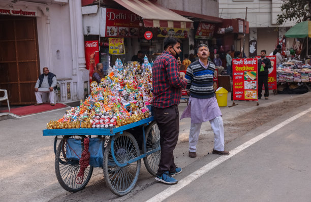哈德瓦当地街道市场的观点图片下载