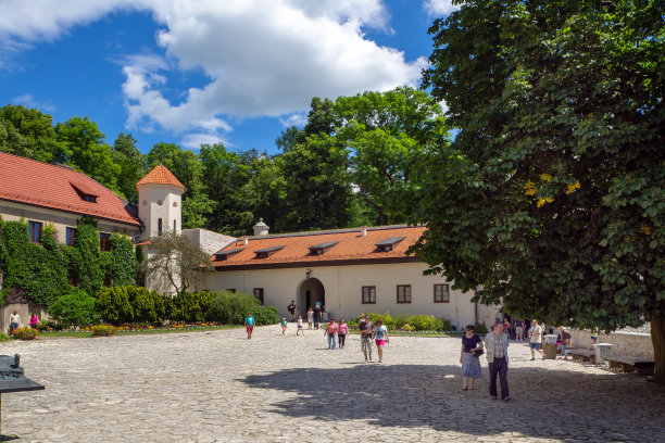 Pieskowa斯卡拉城堡。波兰瓦维尔皇家城堡的分支图片下载