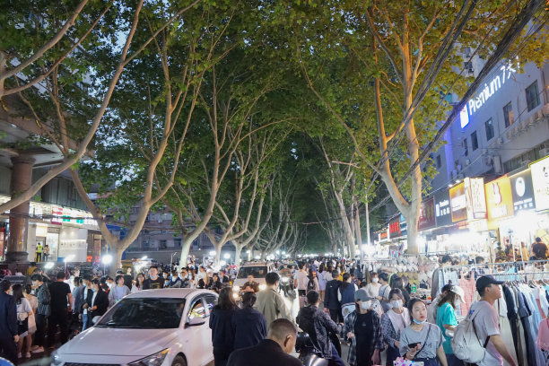 郑州建康路夜市人满为患图片下载