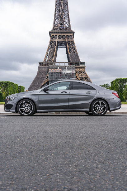 梅塞德斯-奔驰图片下载