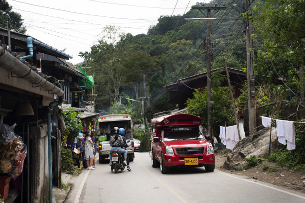 Baan Mae Kampong 村庄山谷小山 Doi Mon Lan of doi suthep doi pui 国家公园在城市的 Mae 在泰国清迈图片下载