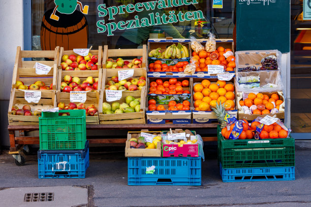 德国爱森纳赫的蔬菜水果摊图片下载