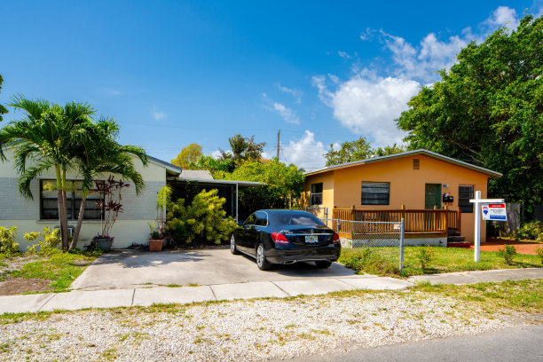 照片系列的家庭在达尼亚海滩佛罗里达州布劳沃德县的一个分部图片下载