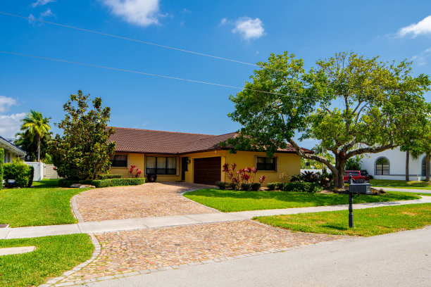 照片系列的家庭在达尼亚海滩佛罗里达州布劳沃德县的一个分部图片下载