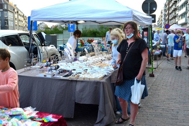 夏天晚上市场图片下载