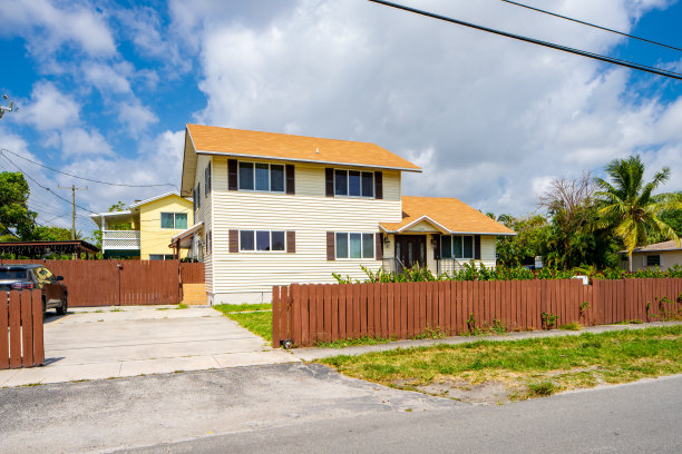 照片系列的家庭在达尼亚海滩佛罗里达州布劳沃德县的一个分部图片下载