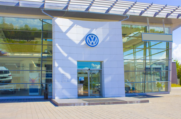 乌克兰基辅的大众汽车商店图片下载