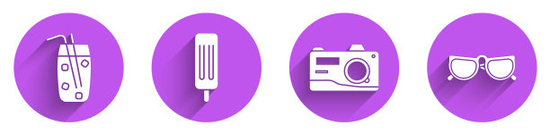 摆鸡尾酒和酒精饮料冰淇淋的照片图片下载