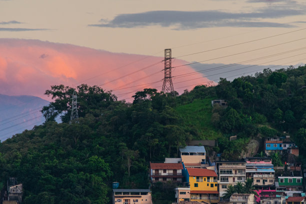 照片的白天室外城市景观与建筑物在一个城市在巴西图片下载