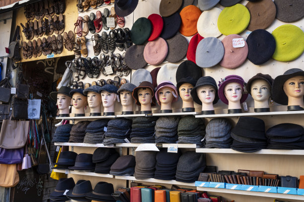 意大利佛罗伦萨的一家帽子店图片下载
