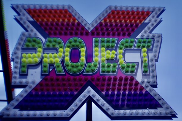 布莱顿的普雷斯顿公园的篝火晚会图片下载