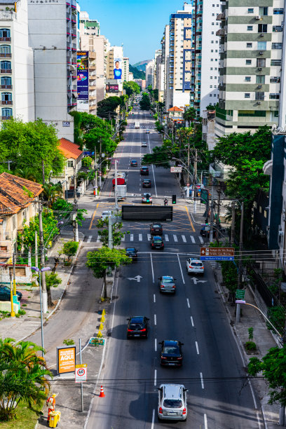 照片的白天室外城市景观与建筑物在一个城市在巴西图片下载