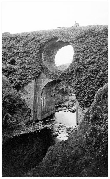 爱尔兰古色古香的旅行照片:壮观的大桥，Lisdoonvarna图片下载