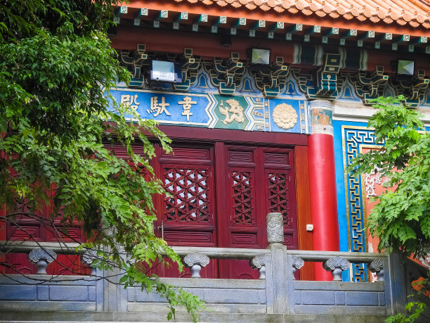 宝莲寺彩色阳台图片下载