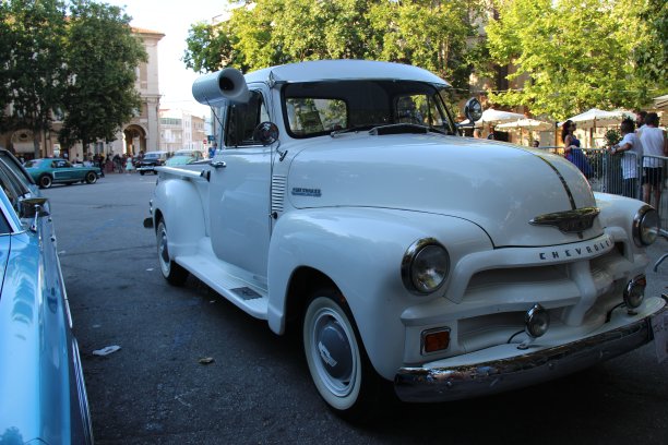 汽车与人物复古素材图片下载