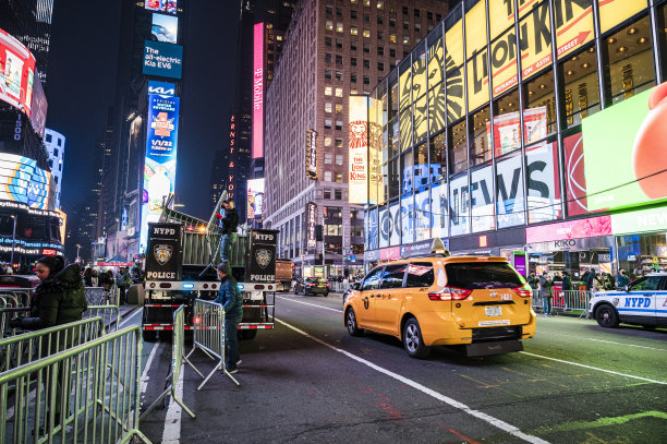 2021年12月29日，时代广场准备倒计时图片下载
