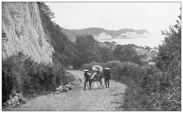 日本古玩旅行照片:乡村公路，人力车图片下载