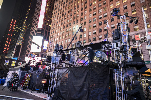 2021年12月29日，时代广场准备倒计时图片下载