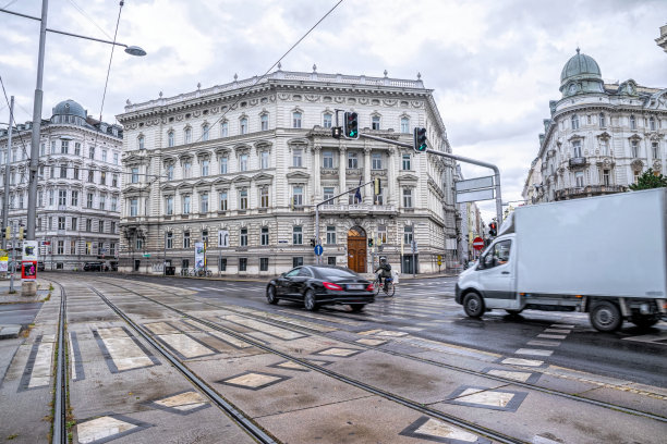 奥地利首都维也纳市中心的交通状况图片下载