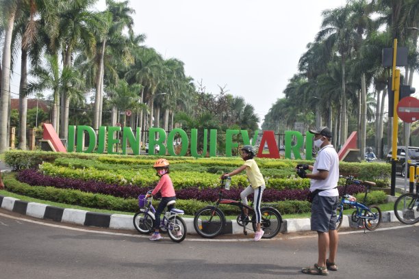 这是马朗市公园的一个角落图片下载