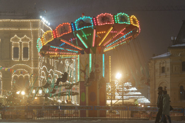 莫斯科红场圣诞节的娱乐节目图片下载