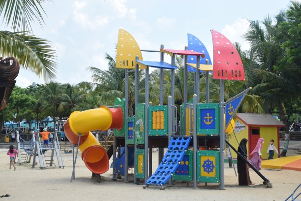 游乐设施的氛围图片下载