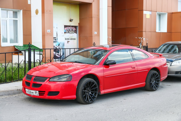 道奇层云图片下载