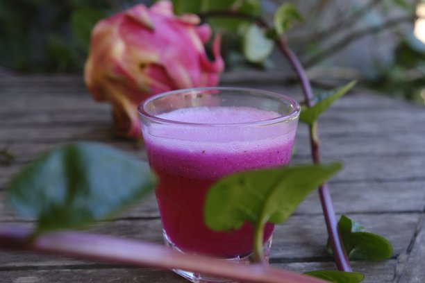 特写照片火龙果果汁图片下载