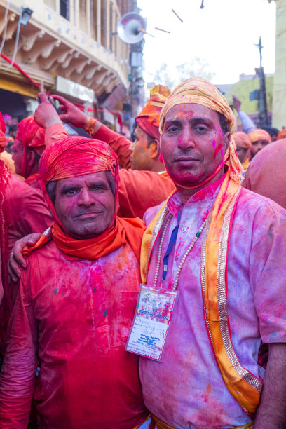 当地人在巴尔萨纳庆祝圣诞佳节图片下载